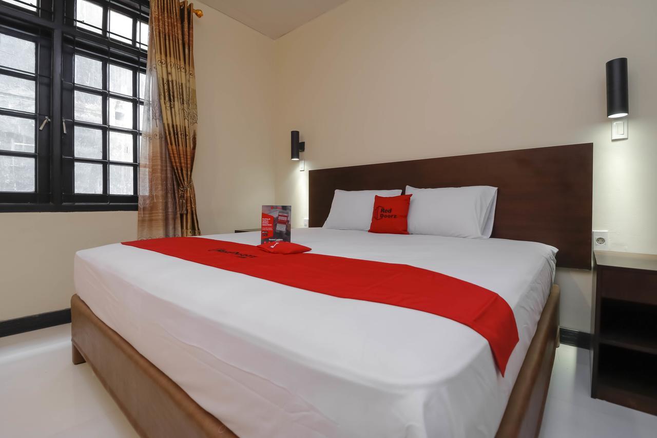 ג'קרטה Reddoorz Plus Near Halim Perdanakusuma 2 מראה חיצוני תמונה