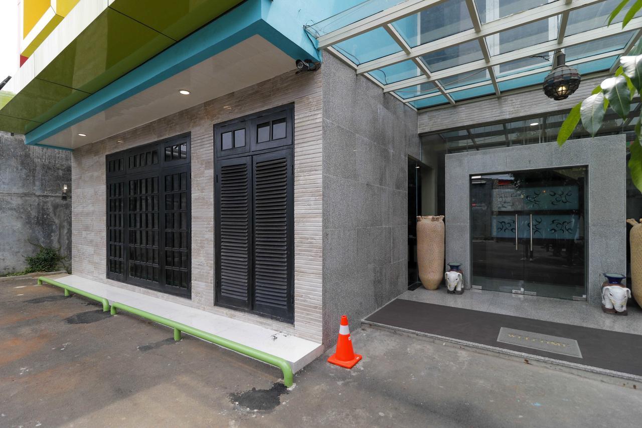 ג'קרטה Reddoorz Plus Near Halim Perdanakusuma 2 מראה חיצוני תמונה