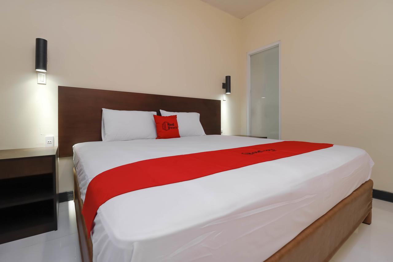 ג'קרטה Reddoorz Plus Near Halim Perdanakusuma 2 מראה חיצוני תמונה
